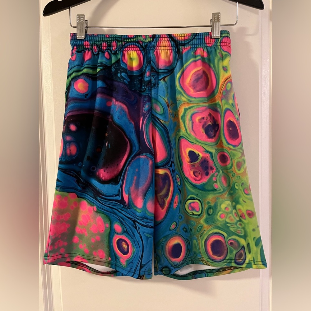 Electro Threads Shorts with Psychedelic Pattern